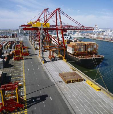 青岛海运集装箱物流拖车内贸运输与国内贸易代理服务探析